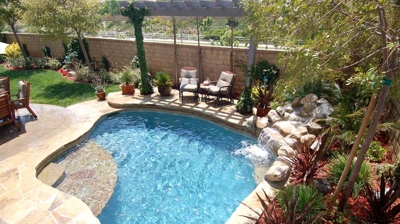 Small backyard pool Photo