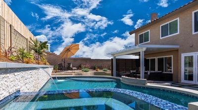 Pool with Spa Off Photo