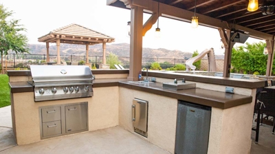 Outdoor kitchen area Photo