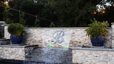 Monogram and custom waterfall design Photo
