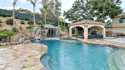 Backyard pool Photo