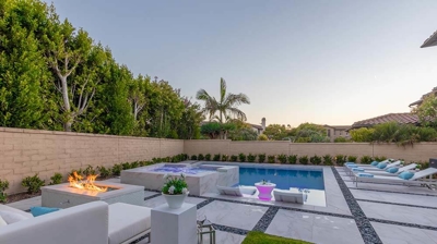 Geometric Pool Photo