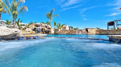 Close View of Spa Photo