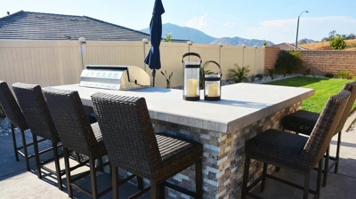 Outdoor Dining Photo