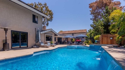 Pool with cascading water features Photo