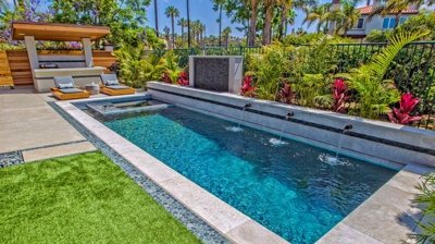 Rectangle pool design Photo