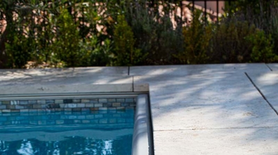 Pool with built in motorized pool cover Photo