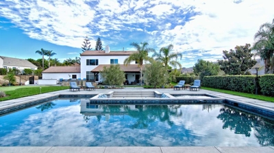 Custom backyard pool and patio Photo