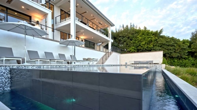 Modern infinity pool edge detail Photo