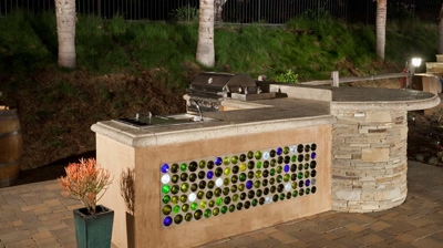 Unique outdoor kitchen bar design Photo