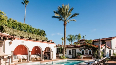 Inviting poolside retreat Photo