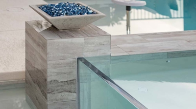 Custom spa with fire bowl detail Photo