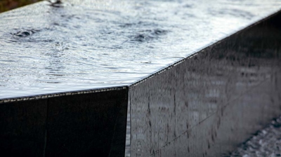 Infinity edge detail Photo